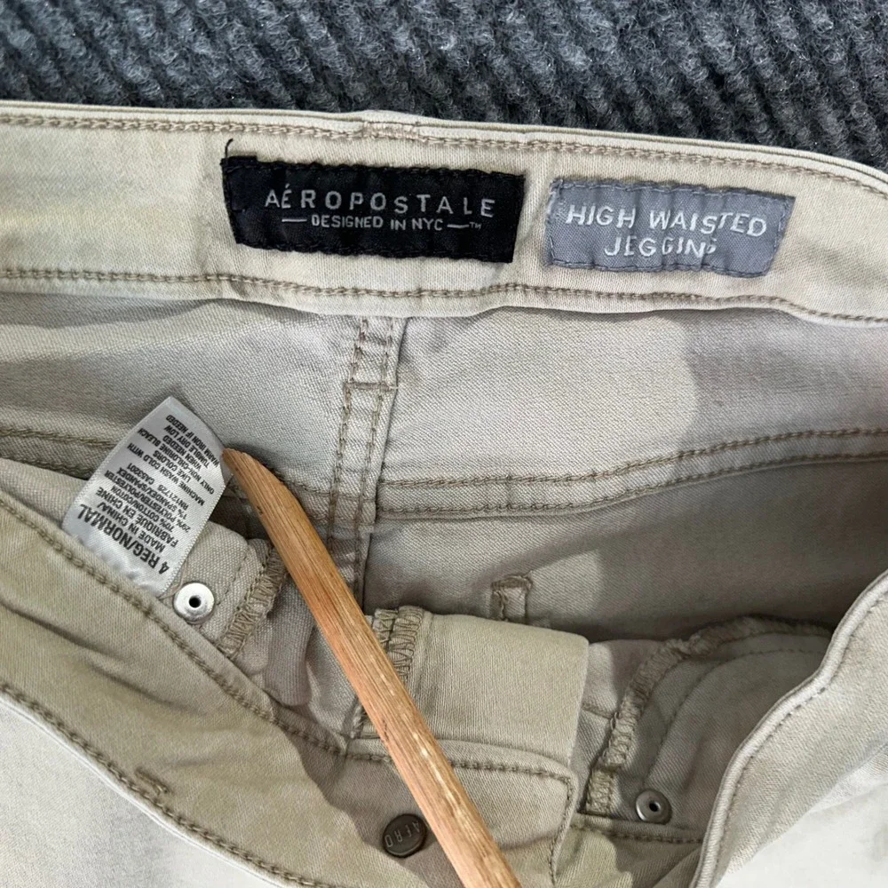 Aeropostale Womens 4 High Waisted Jeggings Beige Skinny Pants Neutral Y2K Casual